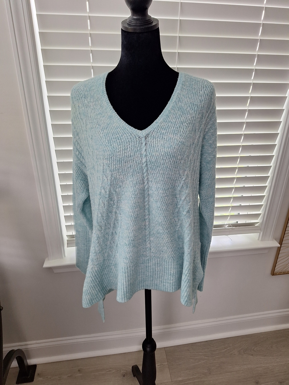 Elle Light Mint Green V-Neck Cable Knit Sweater